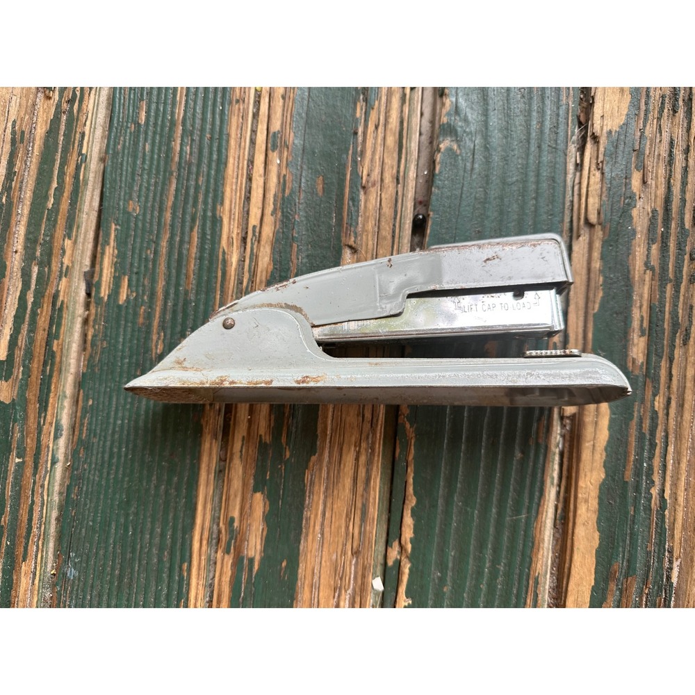 Vintage Swingline Gray Metal Desktop Stapler Industrial Mid Century Office A3642